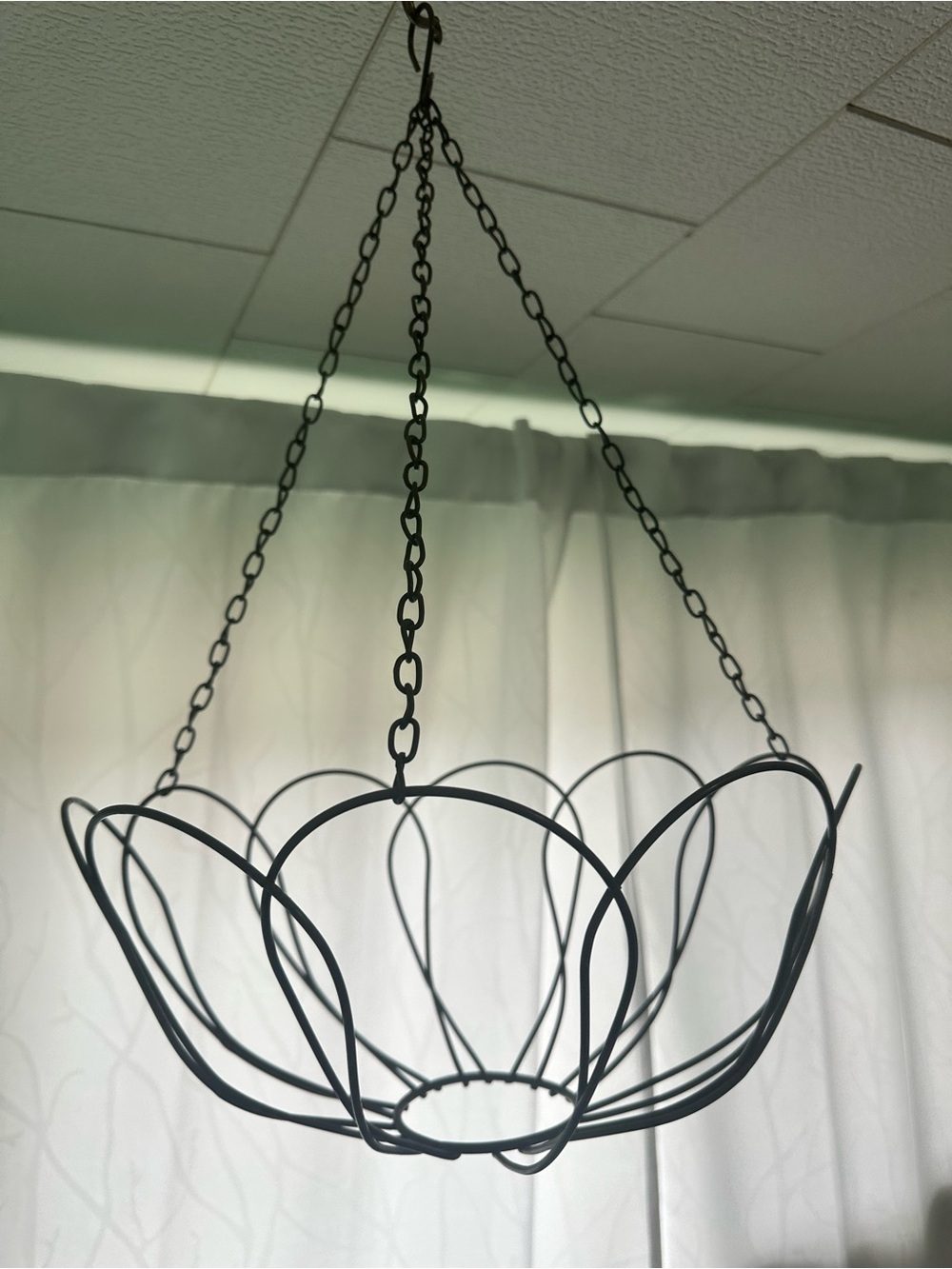 Vintage Gold Wire Hanging Planter Basket Scalloped Boho Mid Century 13”